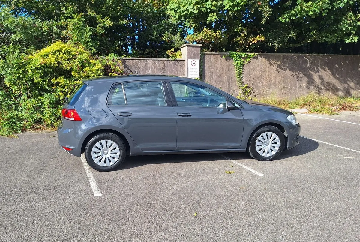 Volkswagen Golf 2014 - Image 1