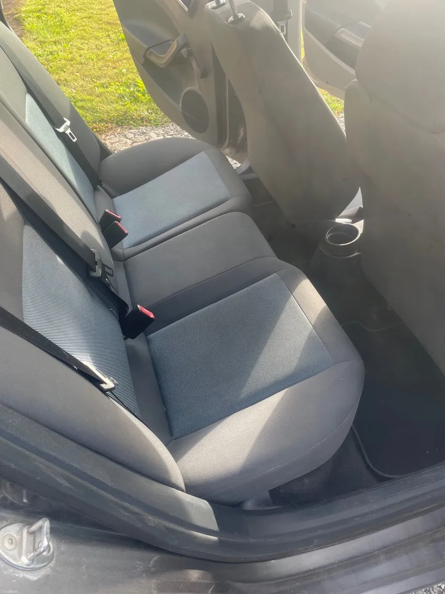 SEAT Ibiza 2015 - Image 4