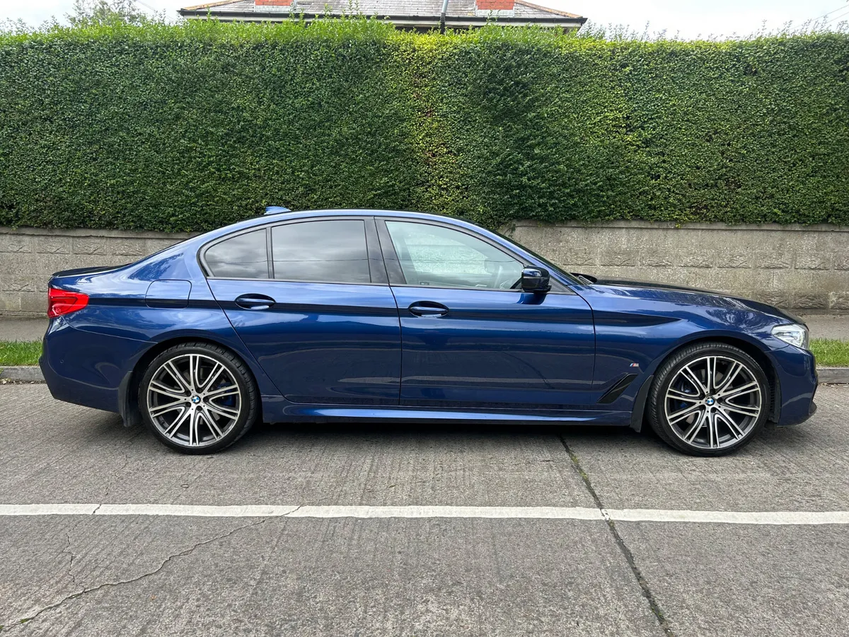 2018 BMW 5 SERIES MSPORT PETROL HYBRID - Image 4