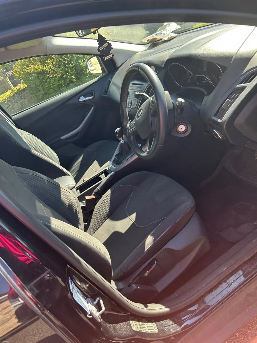 Ford Focus 2015 - Image 2