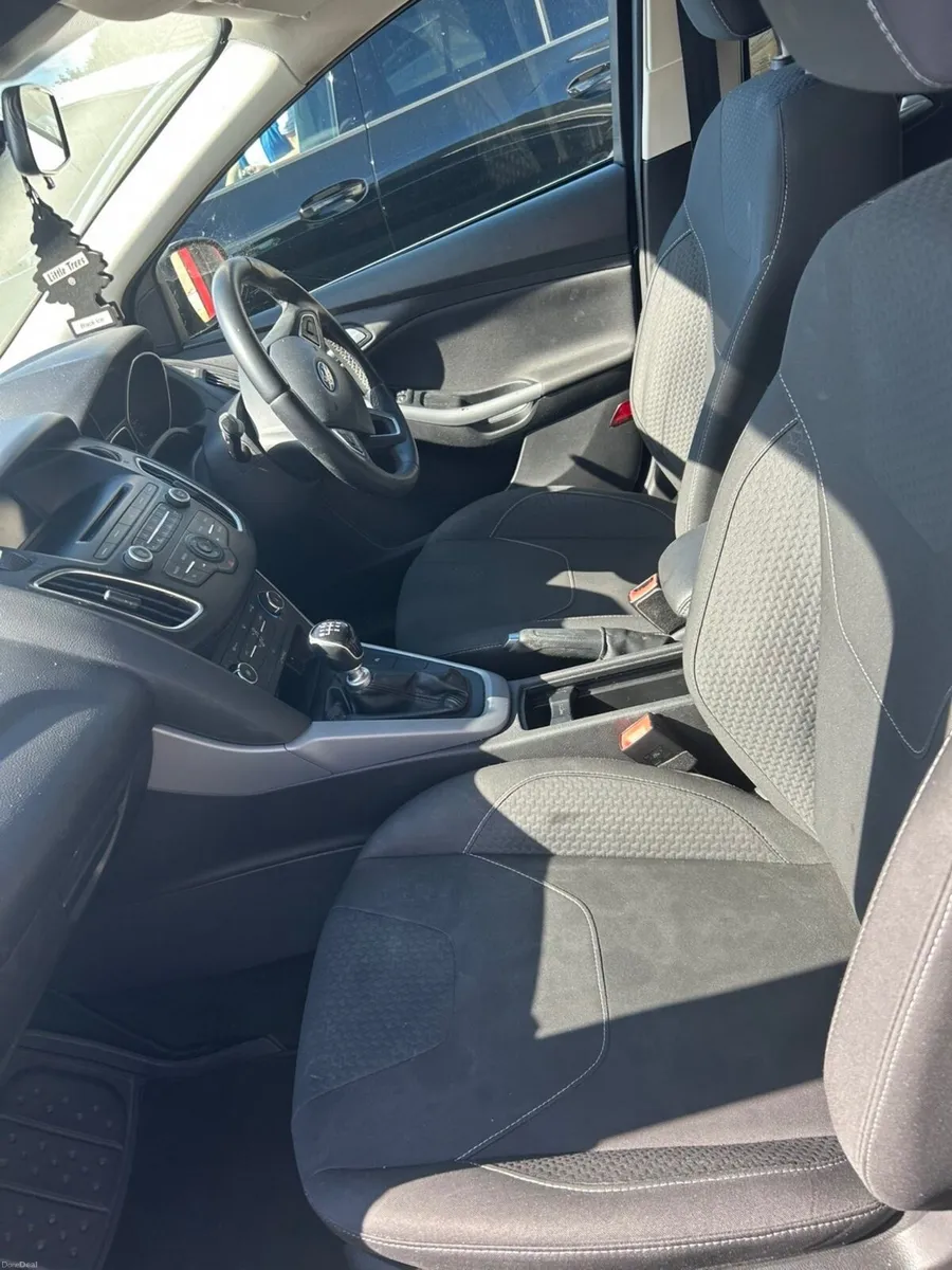 Ford Focus 2015 - Image 4