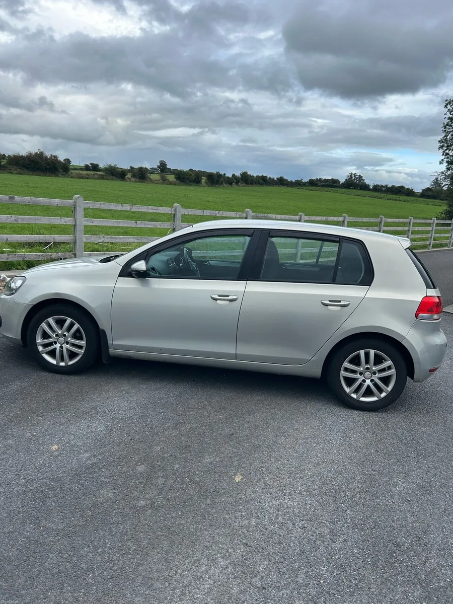 Volkswagen Golf - Image 4