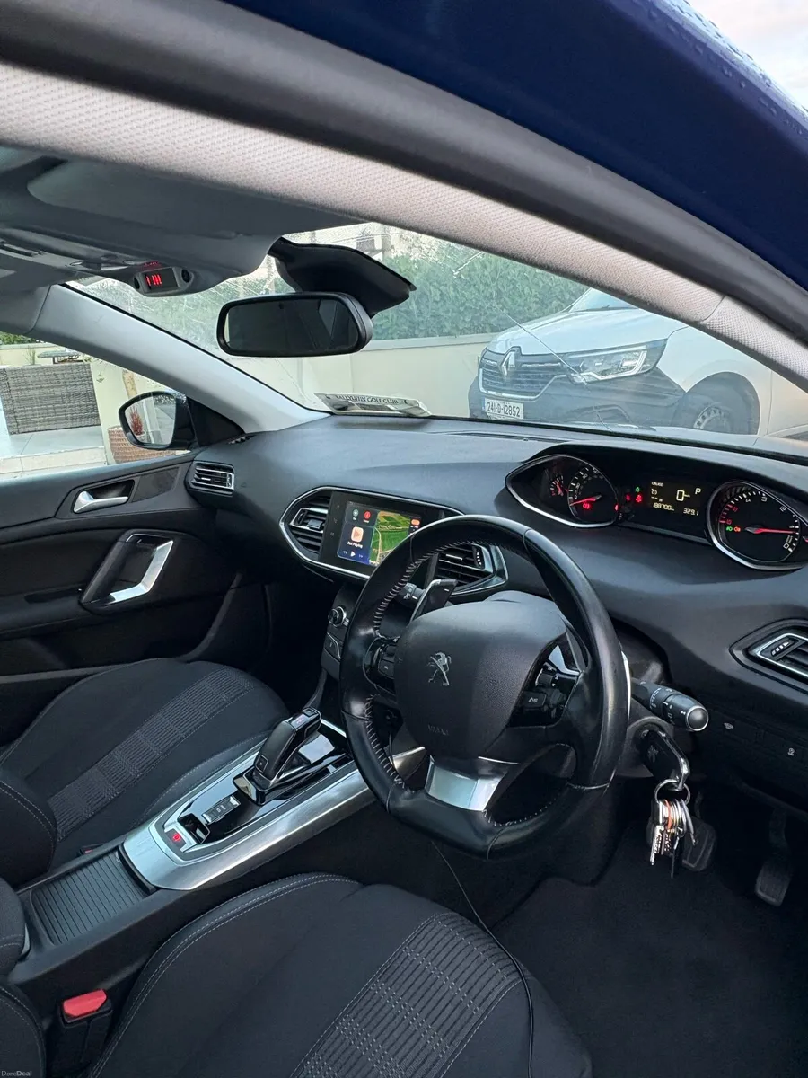Peugeot 308 1.5 BlueHDI Automatic - Image 6