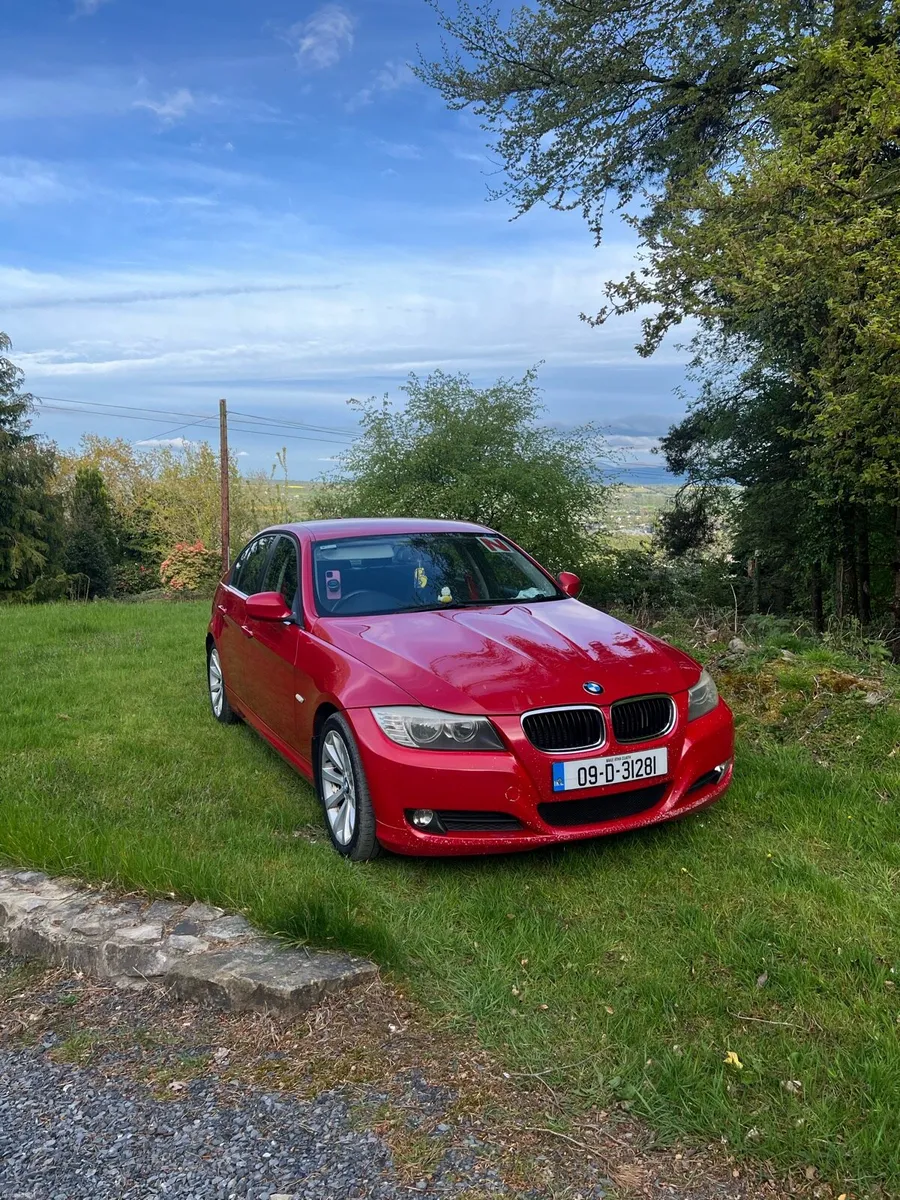 Bmw 320D 2009 - Image 1