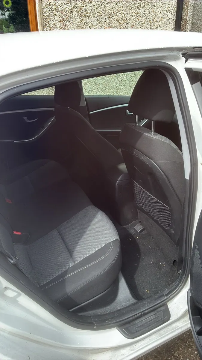 Hyundai i30 2014 - Image 2