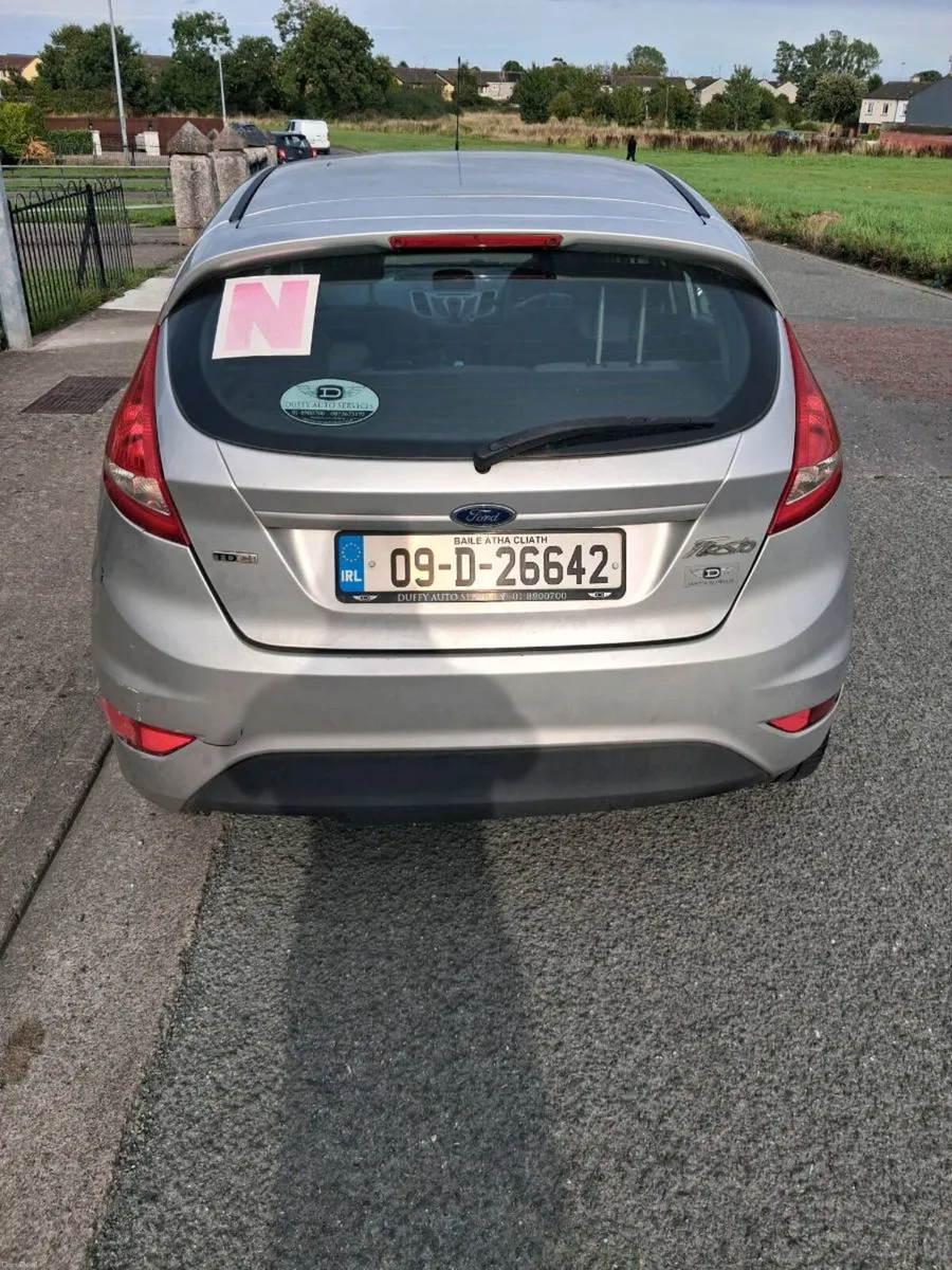 2009 ford focus - Image 2