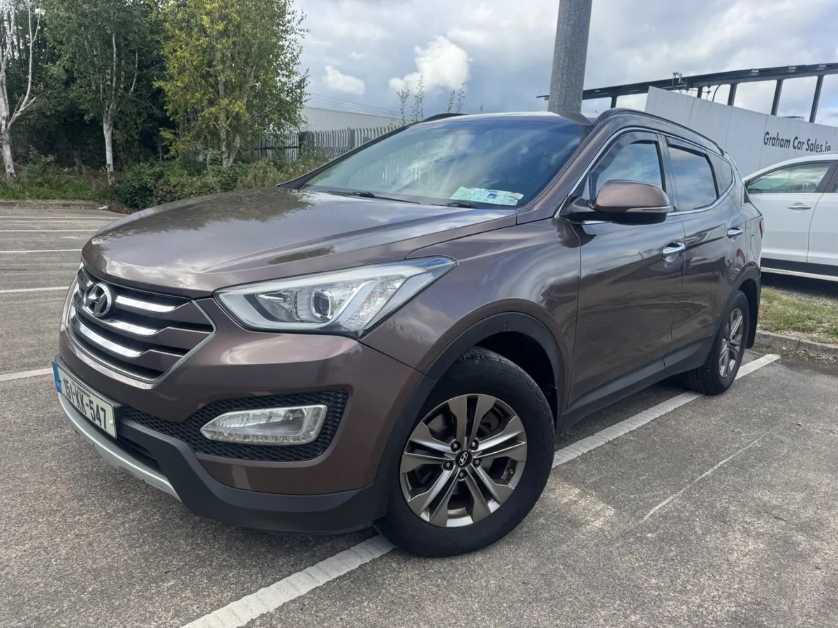 Hyundai Santa Fe 2015 seven seater - Image 2