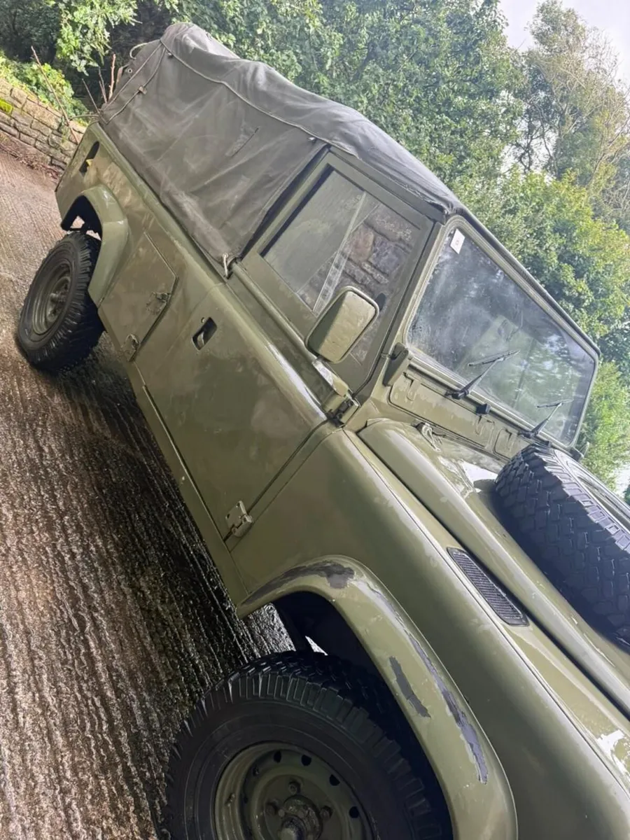 1985 ex-military Defender 110 - Image 1