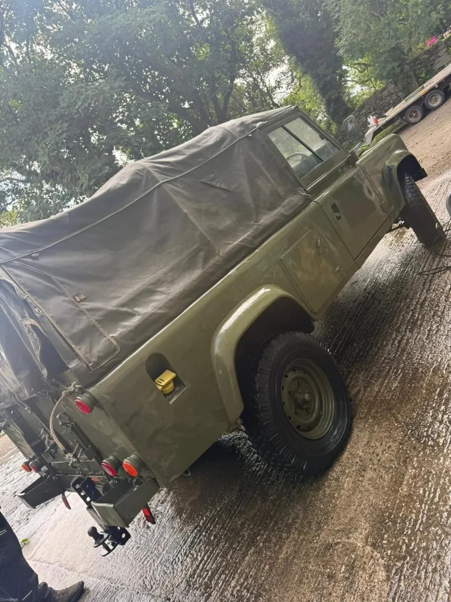 1985 ex-military Defender 110 - Image 2