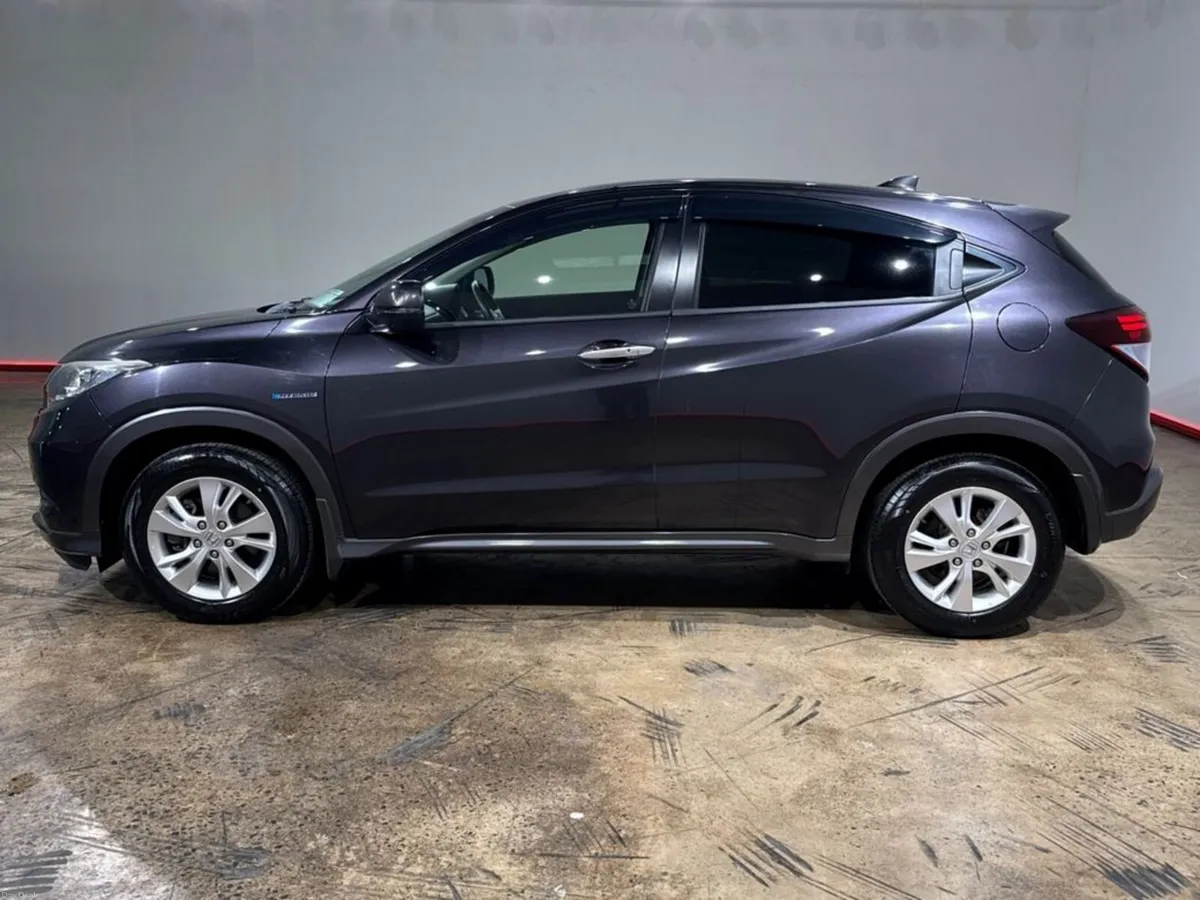 Honda Vezel 1.5 HYBRID - FACTORY ALLOYS - HONDA SE - Image 6