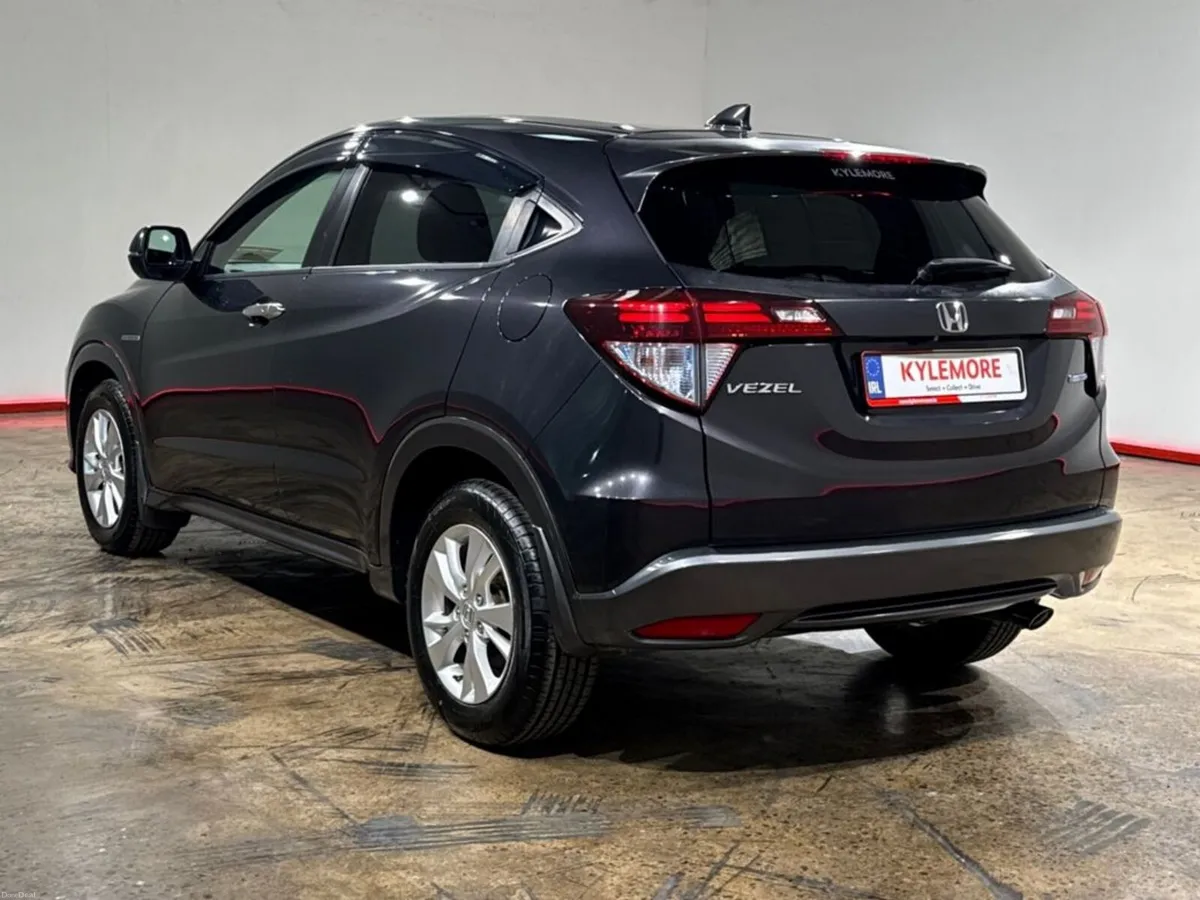 Honda Vezel 1.5 HYBRID - FACTORY ALLOYS - HONDA SE - Image 5