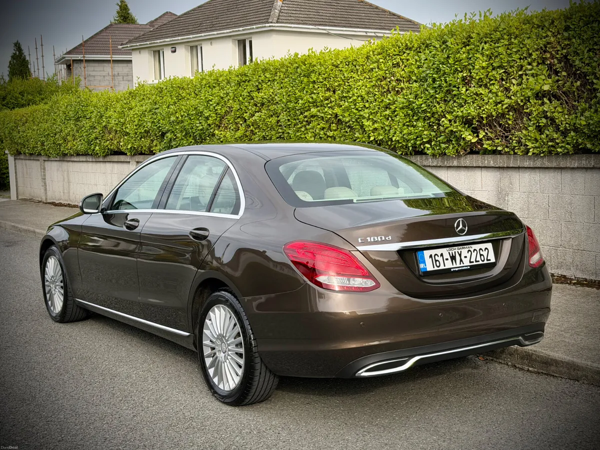 Mercedes-Benz C-Class 2016 - Image 4
