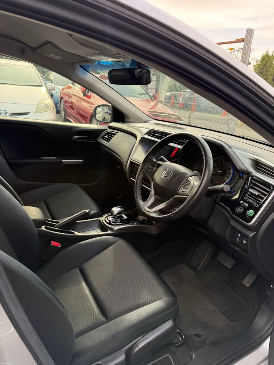 Honda Grace Hybrid Automatic - Image 6