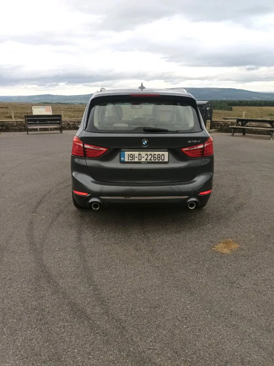 Car - Image 4