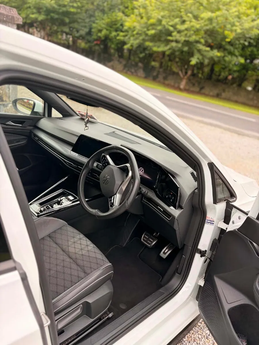 Volkswagen Golf 2023. R.line - Image 5