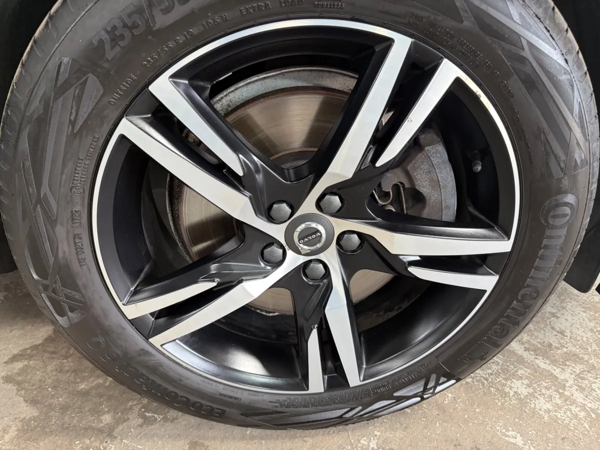 Volvo XC60 2020. D4. R-DESIGN AUTO - Image 4