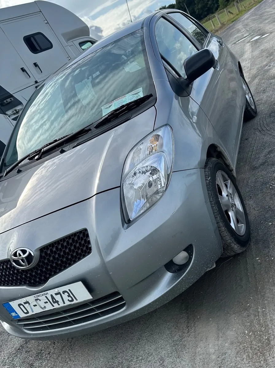 Toyota Yaris 2007 - Image 2