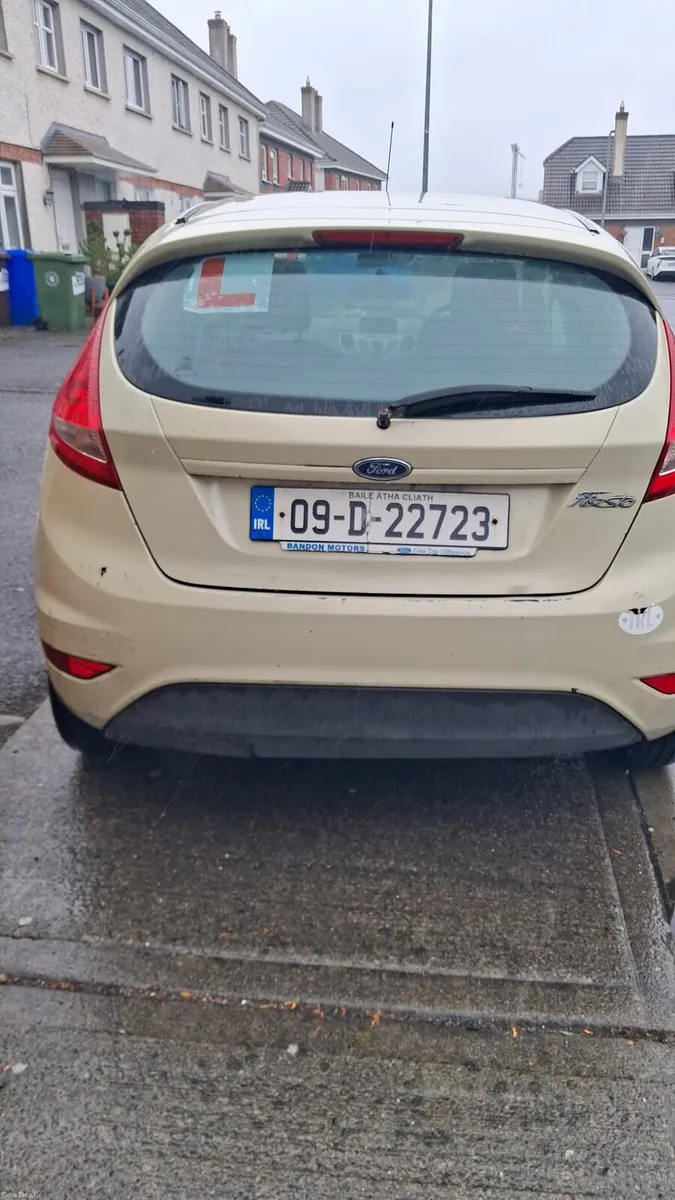 Ford fiesta 09 for sale - Image 4