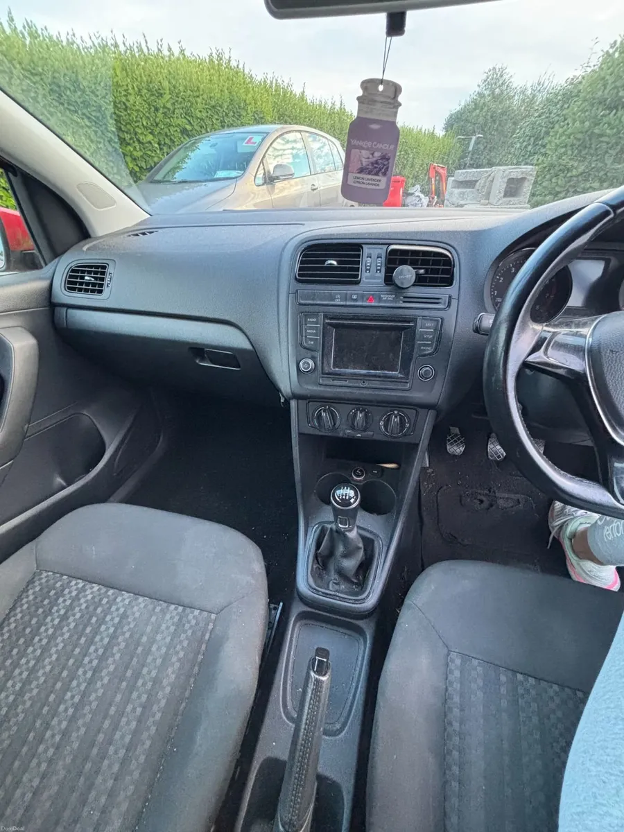 Volkswagen Polo 2015 - Image 5