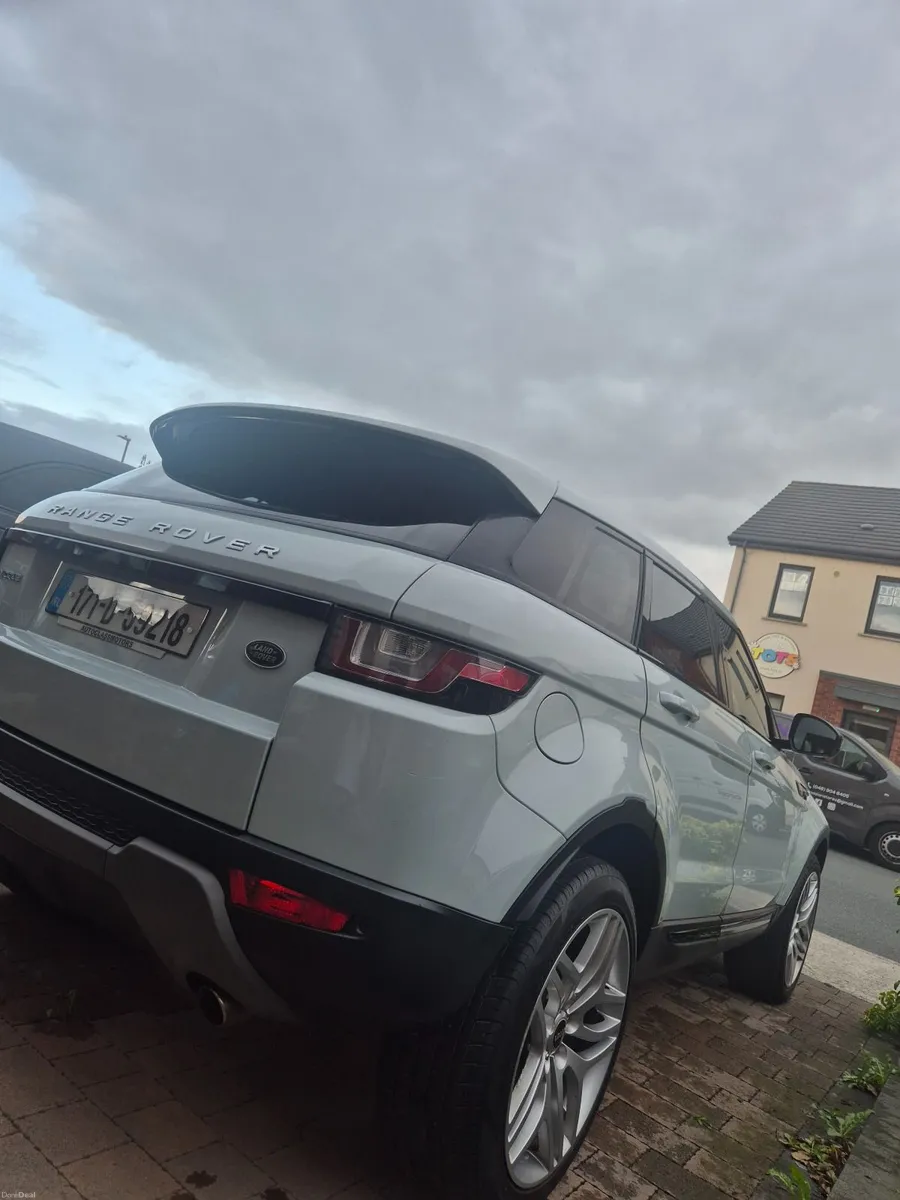 Land Rover Range Rover Evoque 2017 - Image 2