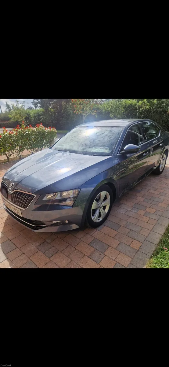 Skoda Superb 1.6 TDI SE 120PS - FSH - Image 4