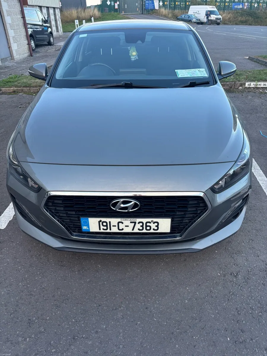 2019 Hyundai i30 Fastback - Image 3