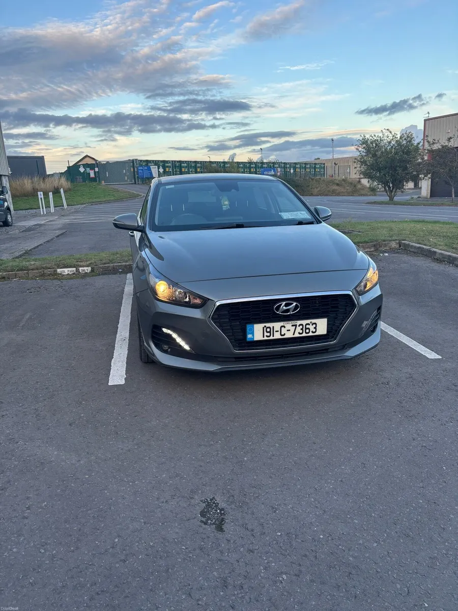 2019 Hyundai i30 Fastback - Image 6
