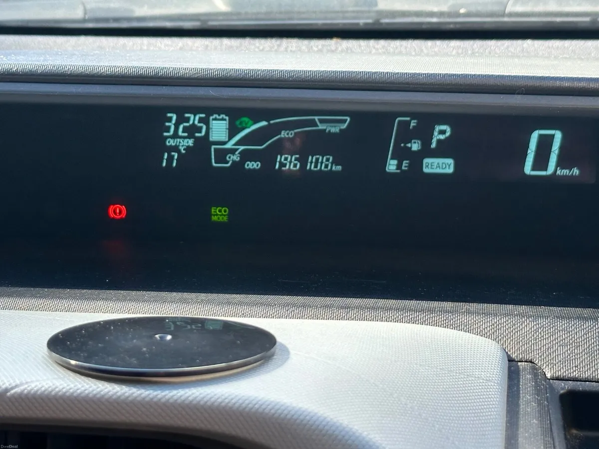 Toyota Aqua 2015 Automatic New Hybrid Battery - Image 2
