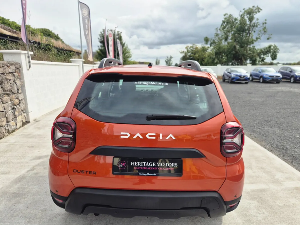 Dacia Duster EXPRESSION BLUE DCI 115 4X2 NB - Image 2