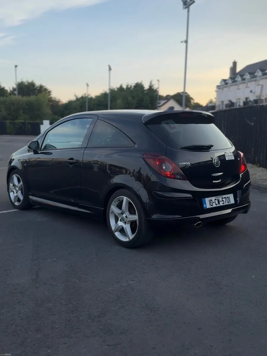 Vauxhall SRI Corsa 2010 - Image 5
