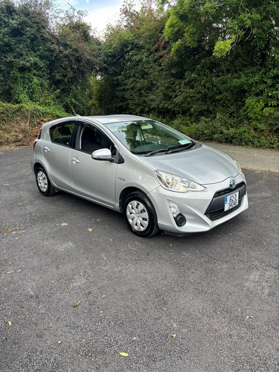 Toyota aqua 2016 - Image 4