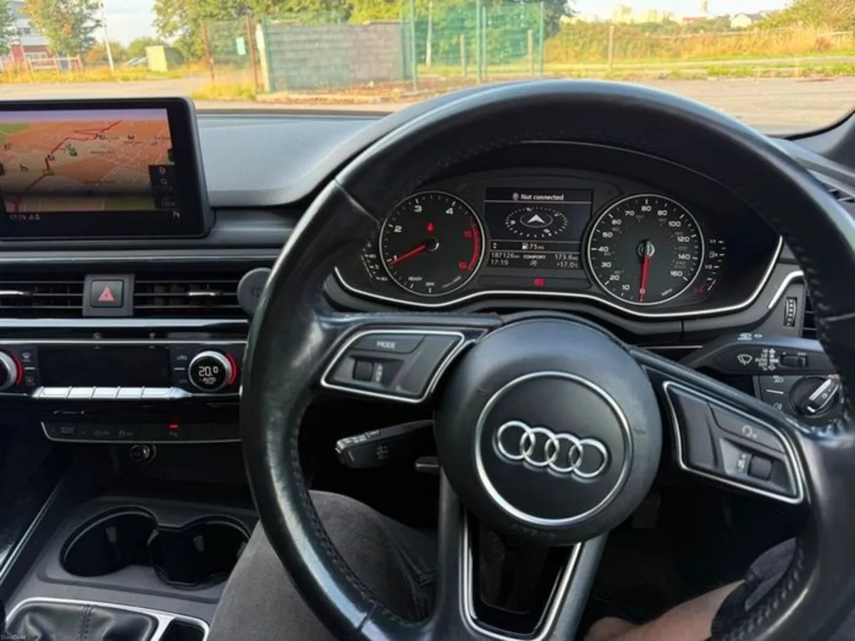 Audi A4 2016 - Image 6