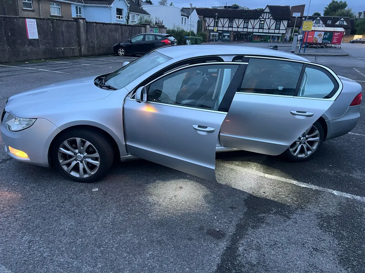 3200€ Skoda superb 2 litre diesel new, nct - Image 6