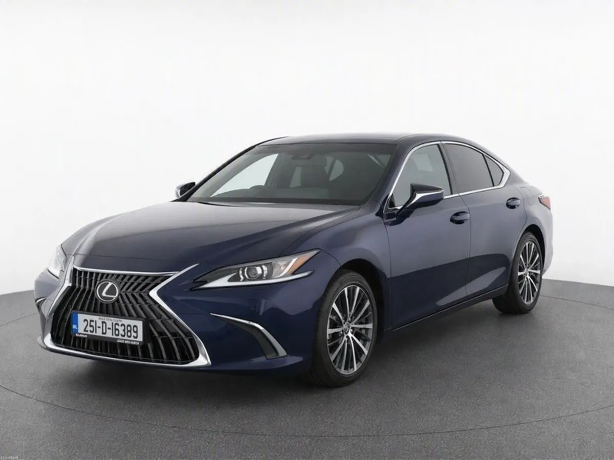 Lexus ES Dynamic - Image 6