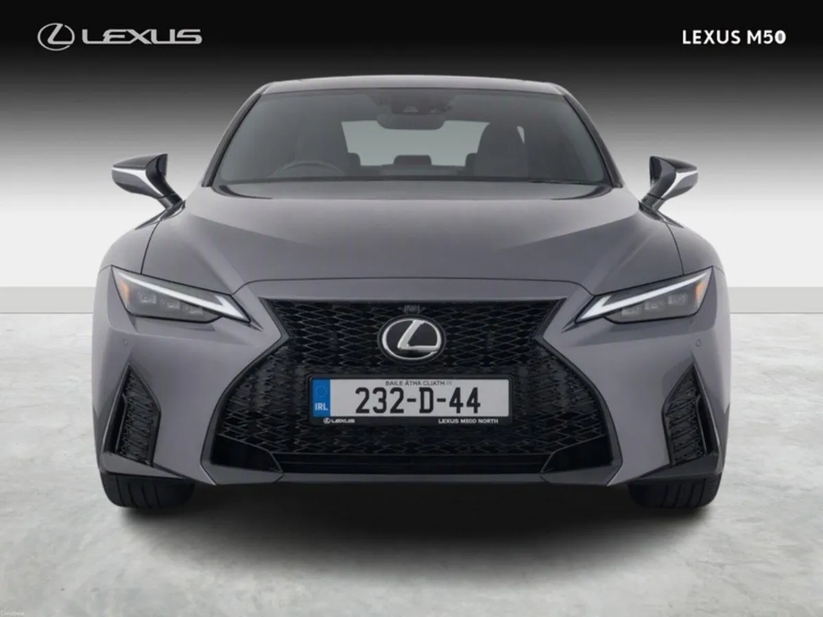 Lexus ES F Sport - Image 4