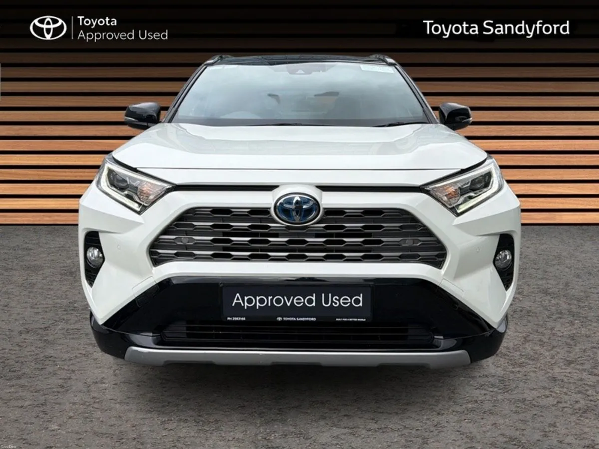 Toyota RAV4 SPORT*IRISH CAR* HYBRID // HEATED LEAT - Image 5