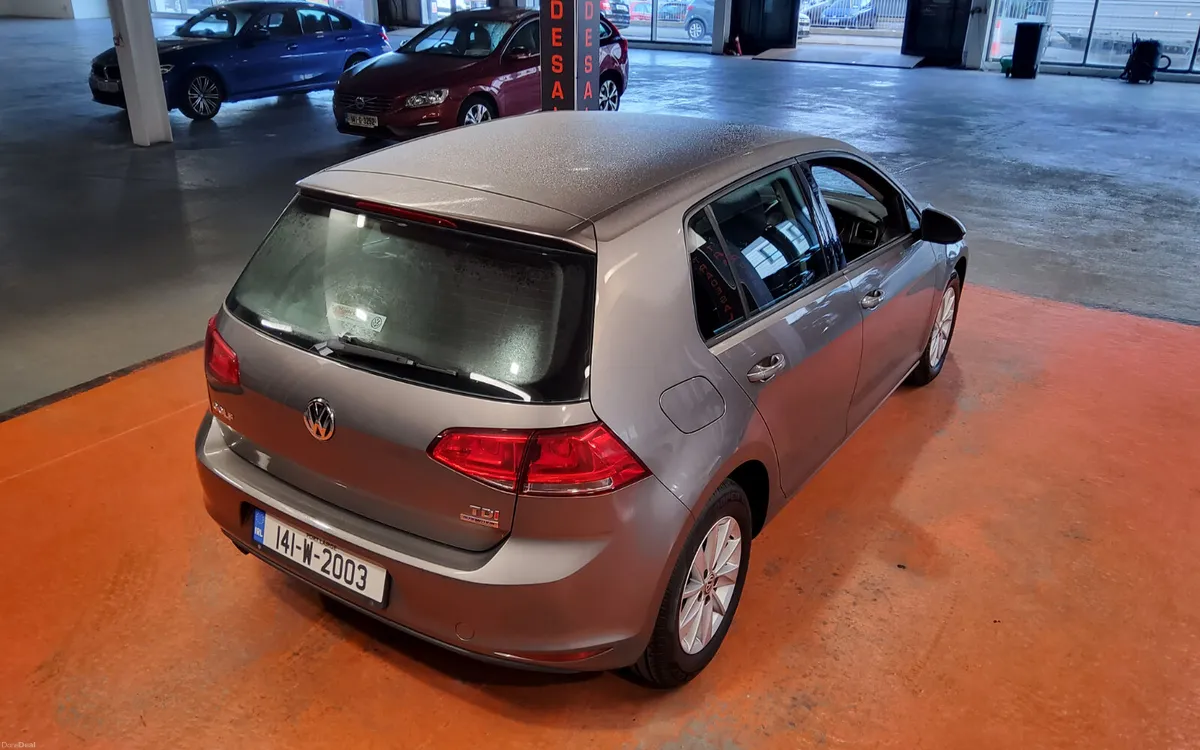 Volkswagen Golf 2014 - Image 2