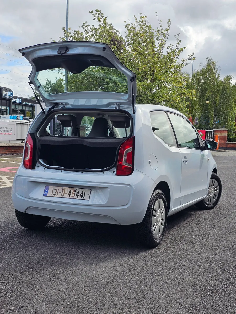 Volkwagen Up 2013 Automatic - Image 3
