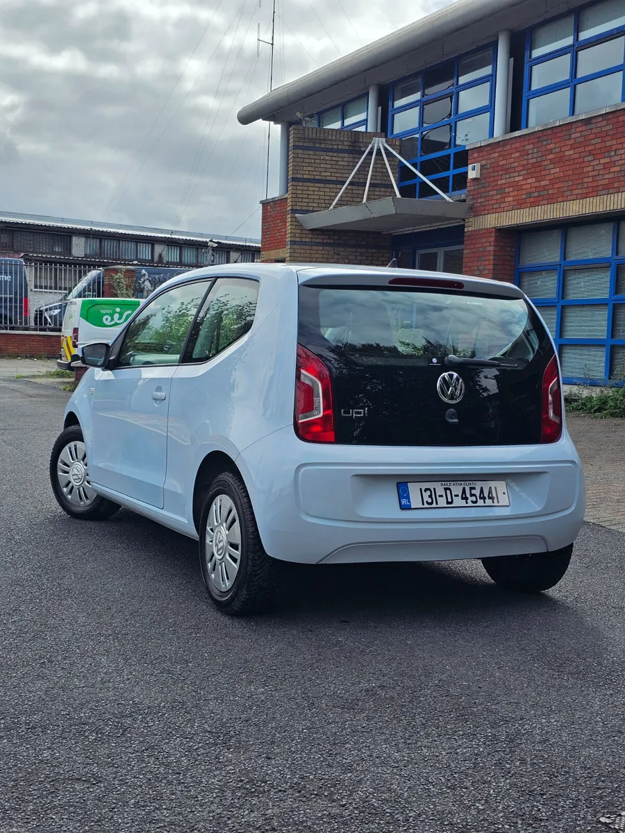 Volkwagen Up 2013 Automatic - Image 6