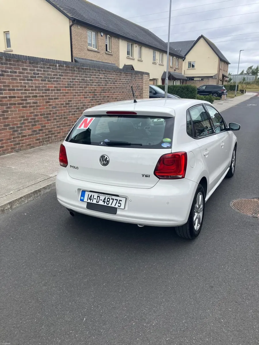 2014 Volkswagen Polo - Image 3