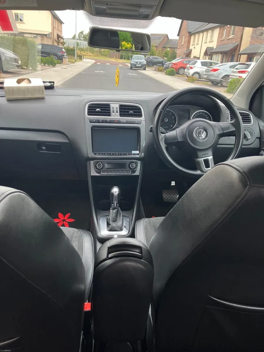 2014 Volkswagen Polo - Image 4