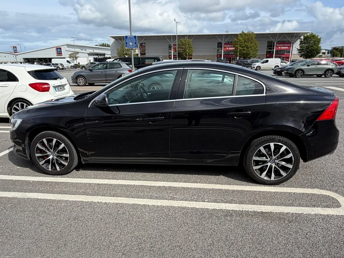Volvo S60 2018 - Image 5
