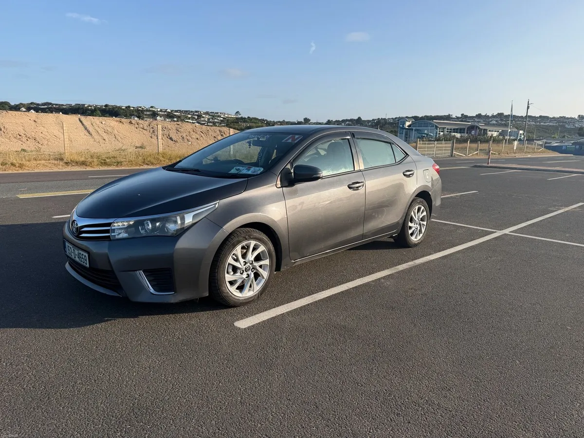 Toyota corolla - Image 5