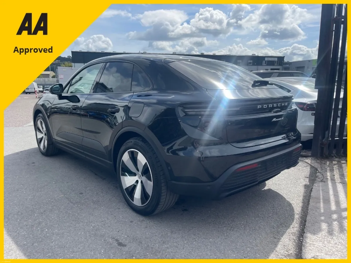 Porsche Macan 4 ELECTRIC FREE DELIVERY - Image 6