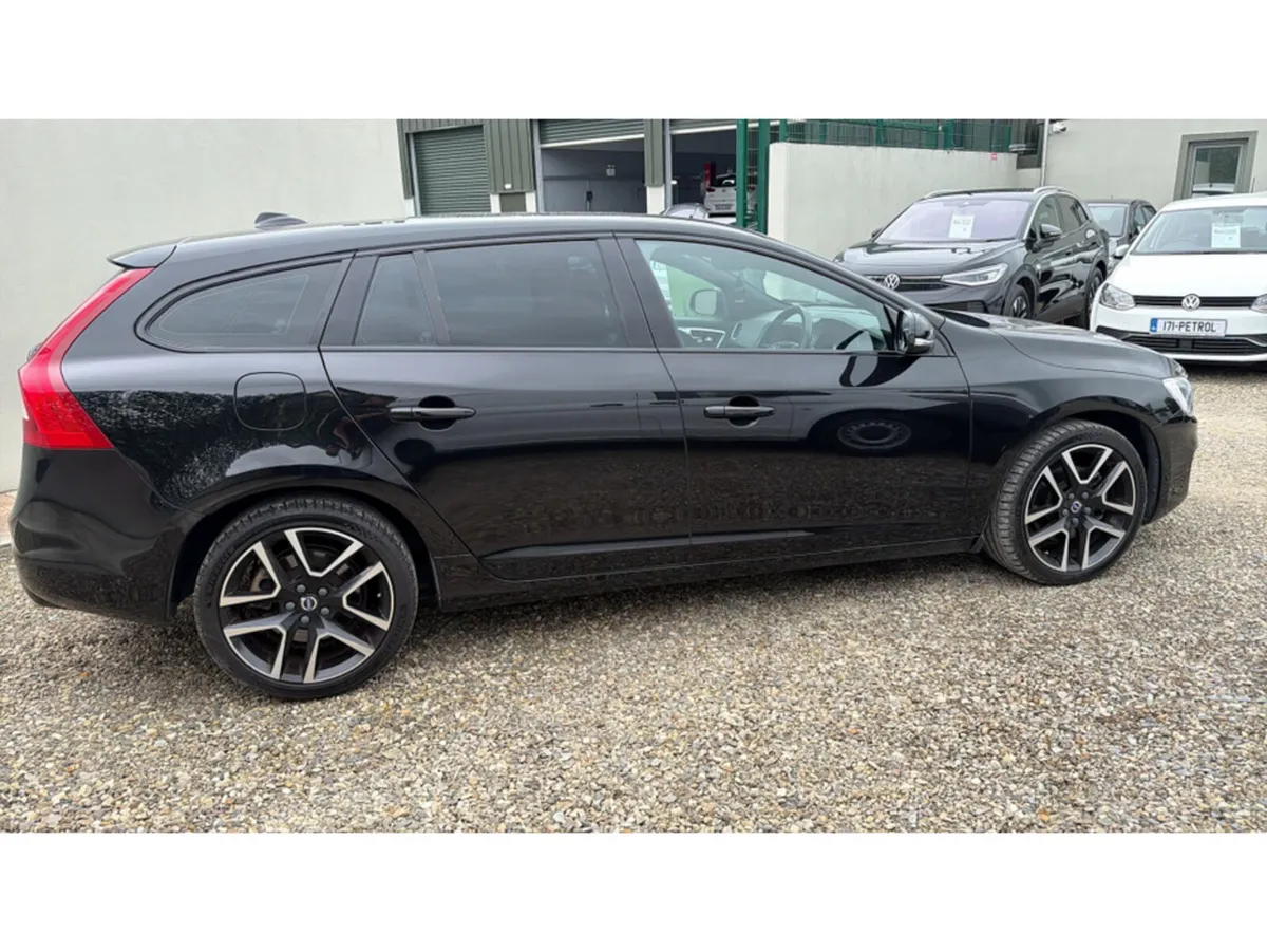 Volvo V60 D4 auto - Image 5