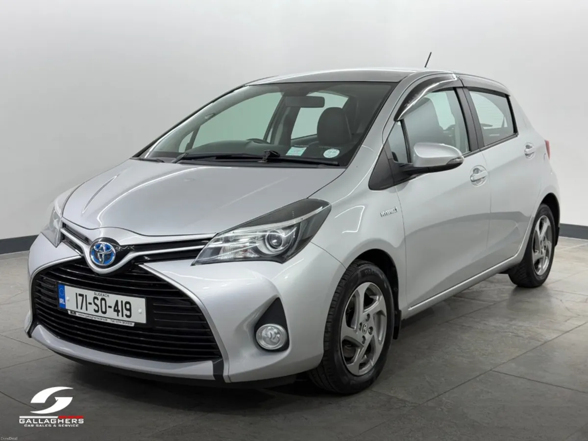 Toyota Yaris (171) HYBRID LUXURY AUTO - Image 2