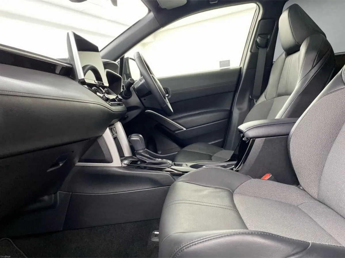 Toyota Corolla Cross Z - Image 4