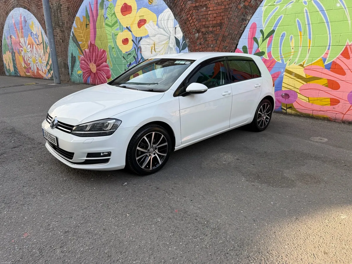 2016 VW Golf 1.4 TSI HIGHLINE - Image 2