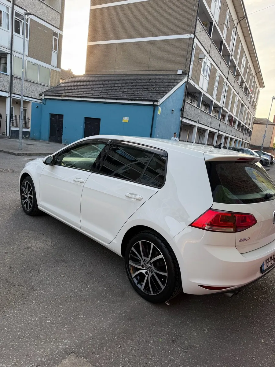 2016 VW Golf 1.4 TSI HIGHLINE - Image 3