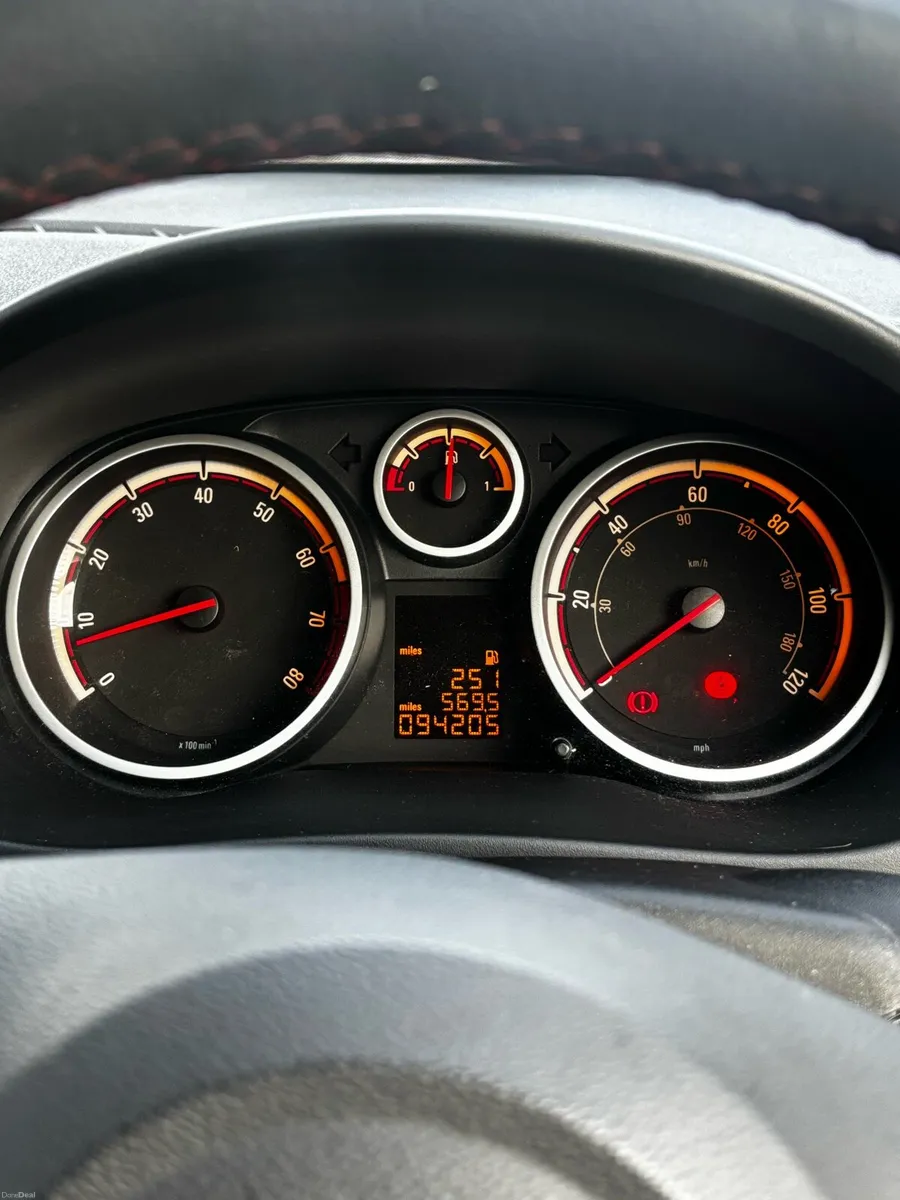 Vauxhall Corsa - Image 4